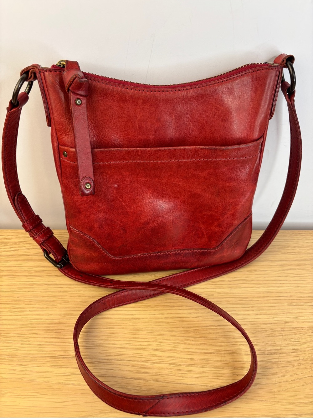 Frye Melissa Swing Pack Crossbody Bag Pull Up Red Leather